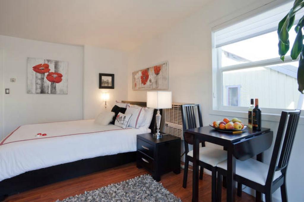 Bed and breakfast A Float In Fisherman's Wharf Victoria